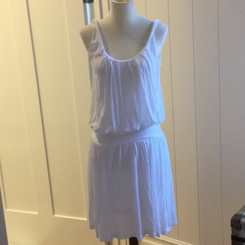 Deletta white lined dress